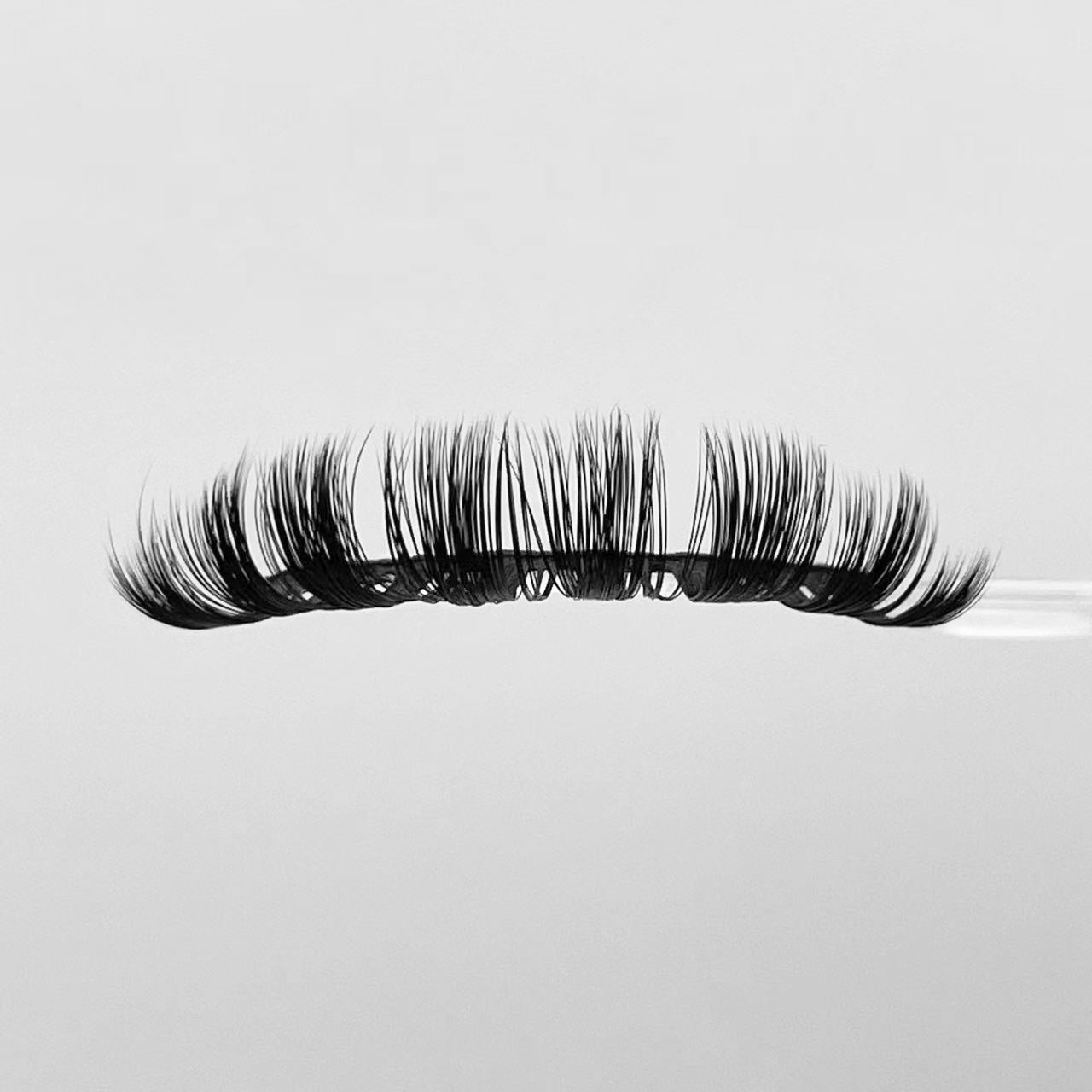 15mm Russian Curl Lashes X024E